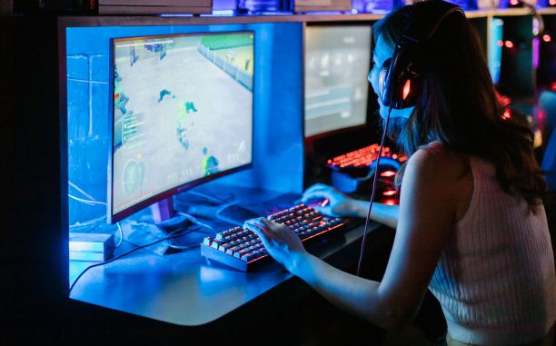Ilustrasi Laptop Gaming